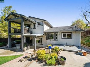 1014 Veterans Ct, Martinez CA 94553