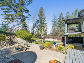 1014 Veterans Ct, Martinez CA 94553