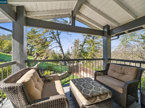 1014 Veterans Ct, Martinez CA 94553