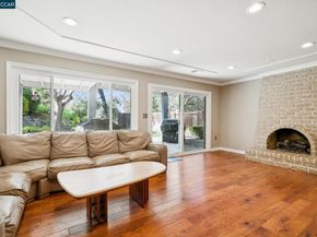 1014 Veterans Ct, Martinez CA 94553