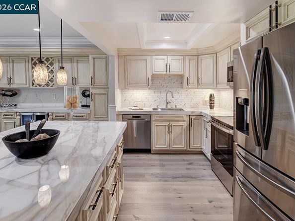 2601 Pine Knoll Dr 8, Walnut Creek CA 94595