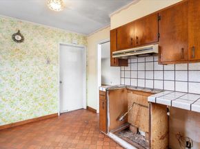 4105 Branson Dr, San Mateo CA 94403