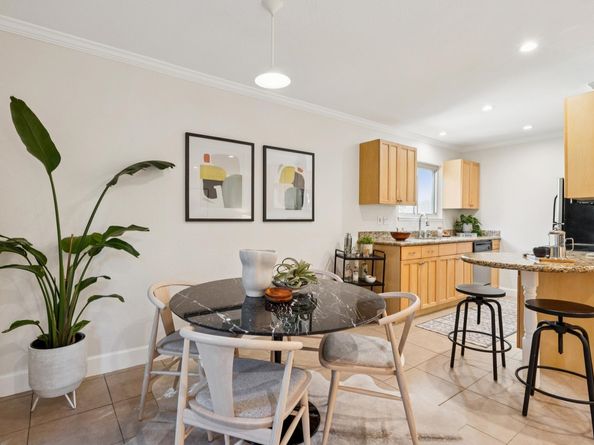 55 Fairmount Ave 215, Oakland CA 94611