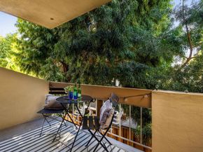 55 Fairmount Ave 215, Oakland CA 94611