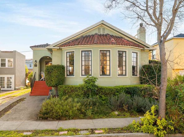 3010 Fairview Ave, Alameda CA 94501