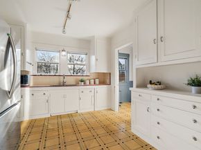 3010 Fairview Ave, Alameda CA 94501