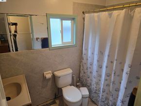 1243 62nd Ave, Oakland CA 94621