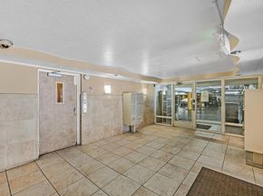 77 Fairmount Ave 220, Oakland CA 94611