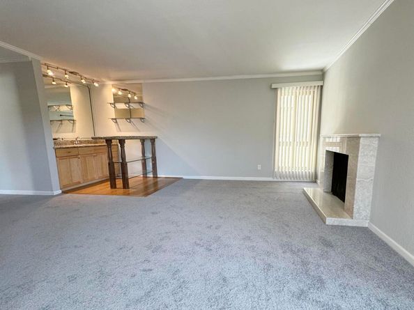 77 Fairmount Ave 220, Oakland CA 94611