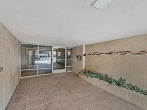 77 Fairmount Ave 220, Oakland CA 94611