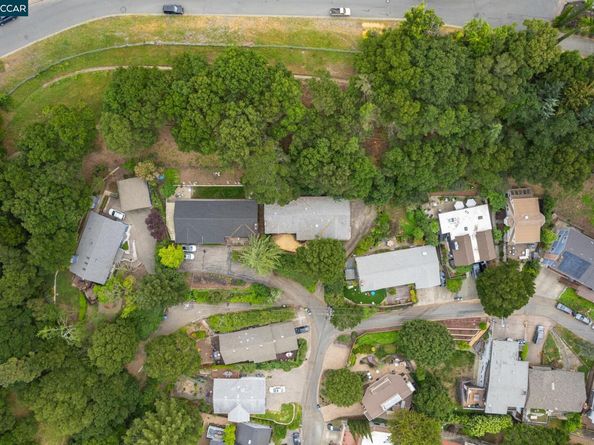 6 Lucille Way, Orinda CA 94563