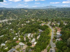 6 Lucille Way, Orinda CA 94563