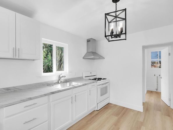 1467 Clay St, Hayward CA 94541