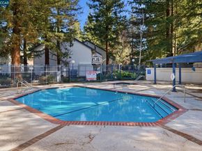 1050 Summershore Ct, San Jose CA 95122