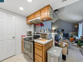 1050 Summershore Ct, San Jose CA 95122