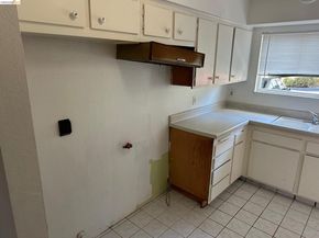 1175 Kenwal Rd B, Concord CA 94521