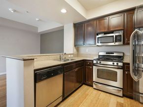 6246 Boulder Ln 4807, Oakland CA 94605
