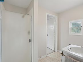 5430 Proctor Ave, Oakland CA 94618