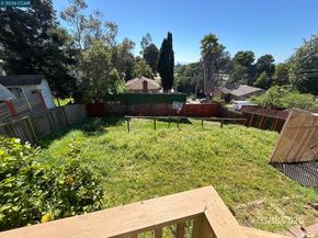 6233 Leona St, Oakland CA 94605
