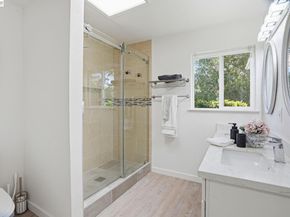 15 Sequoyah View Ct, Oakland CA 94605