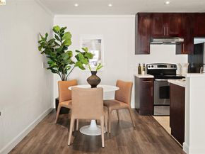 567 Oakland Ave 206, Oakland CA 94611