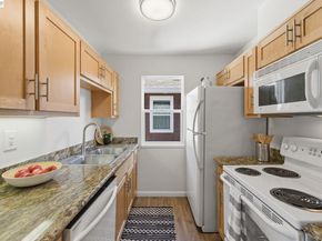 22 Marina Lakes Dr, Richmond CA 94804