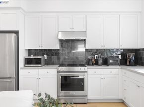 592 Somi Ct, Hayward CA 94544