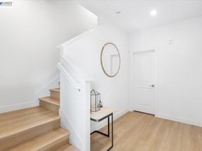 592 Somi Ct, Hayward CA 94544