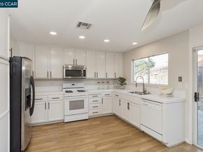 592 Ross Circle, Martinez CA 94553