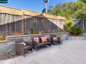 592 Ross Circle, Martinez CA 94553