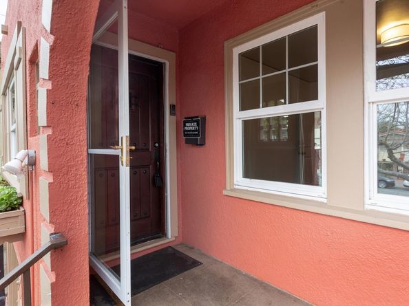 1128 Delaware St, Berkeley CA 94702