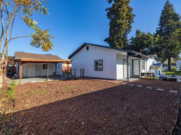 592 Willow Ave, Hayward CA 94541