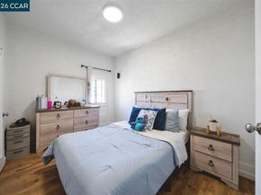 1707-1709 Peralta St, Oakland CA 94607