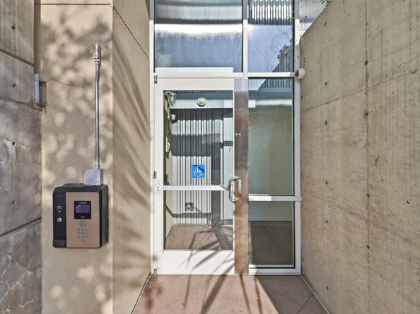 3090 Glascock Street 102, Oakland CA 94601