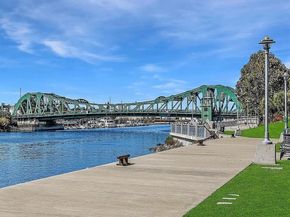 3090 Glascock Street 102, Oakland CA 94601