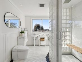 1814 Clinton Avenue, Alameda CA 94501