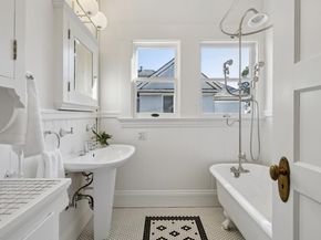 1814 Clinton Avenue, Alameda CA 94501