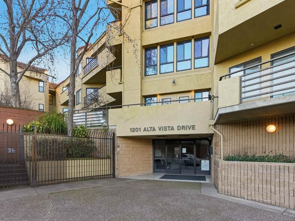 1201 Alta Vista Dr 203, Walnut Creek CA 94596