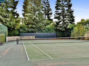 1713 Geary Rd, Walnut Creek CA 94597