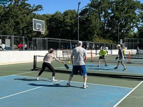 3326 Walnut Lane, Lafayette CA 94549