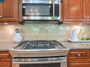 3326 Walnut Lane, Lafayette CA 94549