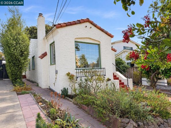 633 Neilson Street, Berkeley CA 94707