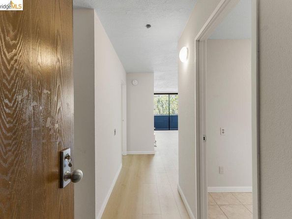 555 Pierce St 804, Albany CA 94706