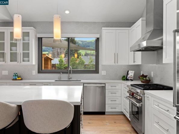17 Canary Ct, Danville CA 94526