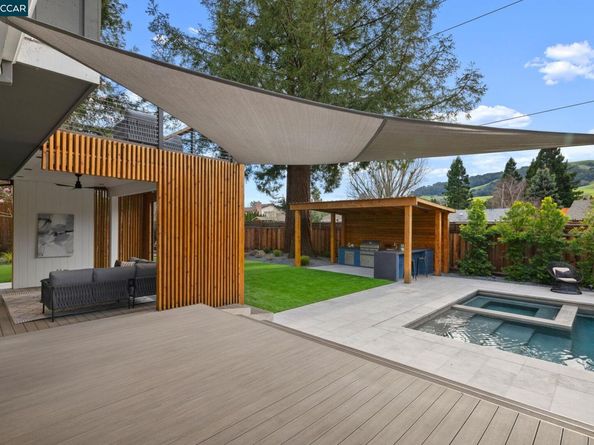 17 Canary Ct, Danville CA 94526