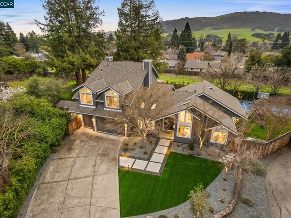17 Canary Ct, Danville CA 94526