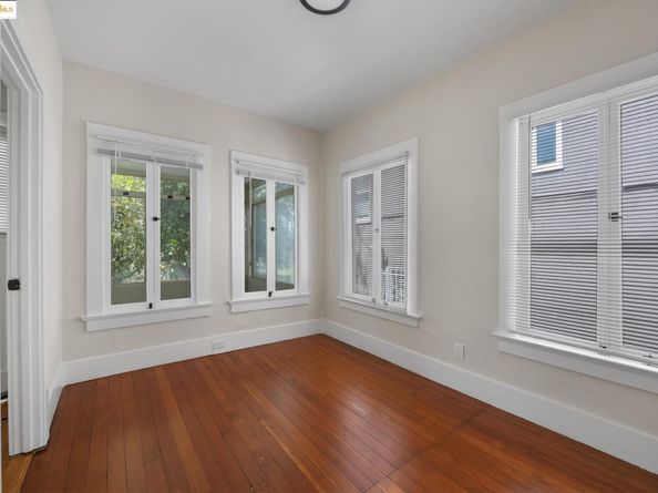 273 38th St, Oakland CA 94611