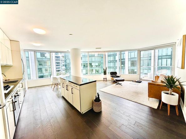 338 Spear St 6J, San Francisco CA 94105