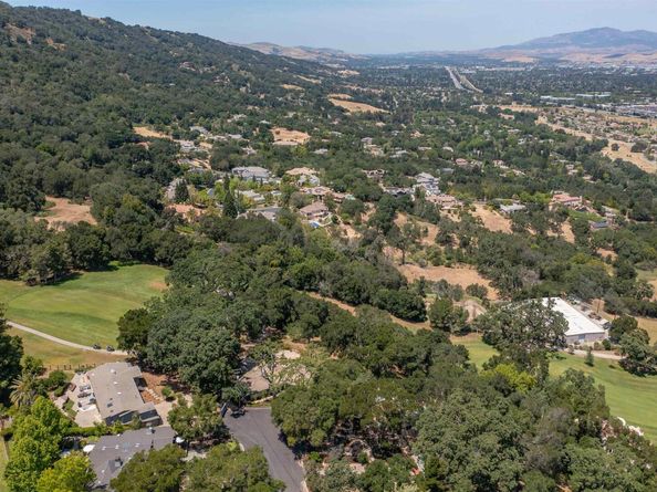20 Fairway Lane, Pleasanton CA 94566