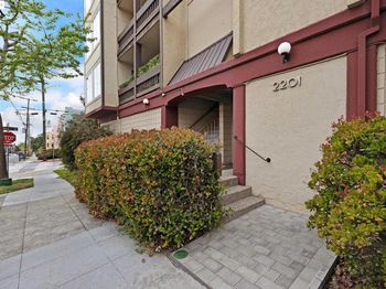 2201 Virginia Street